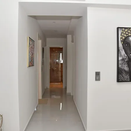 μοντέρνο σπίτι στην κόρινθο Apartamento